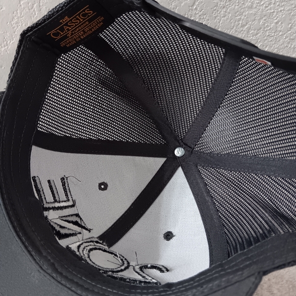 2 ONE - Picture 5 of 5